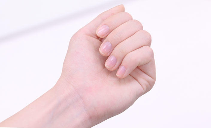1812_nail-care_10.jpg