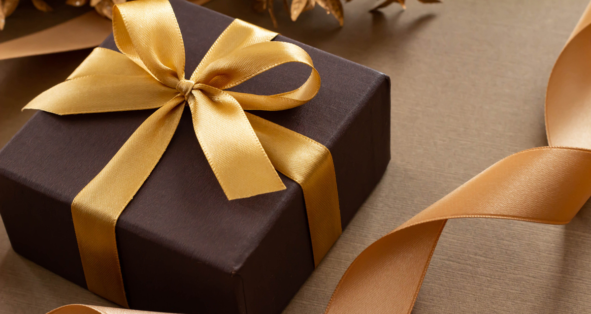 【男女別】予算3000円前後のプレゼントで後悔しないコツは？相手・シーン別の選び方を解説