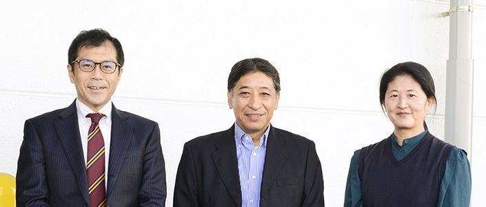 日本能率協会マネジメントセンター 長濱さん、荒井さん、遠藤さん