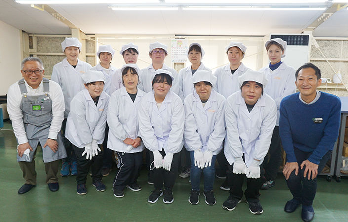 ハンドマークス枕工場の皆さんといっしょに