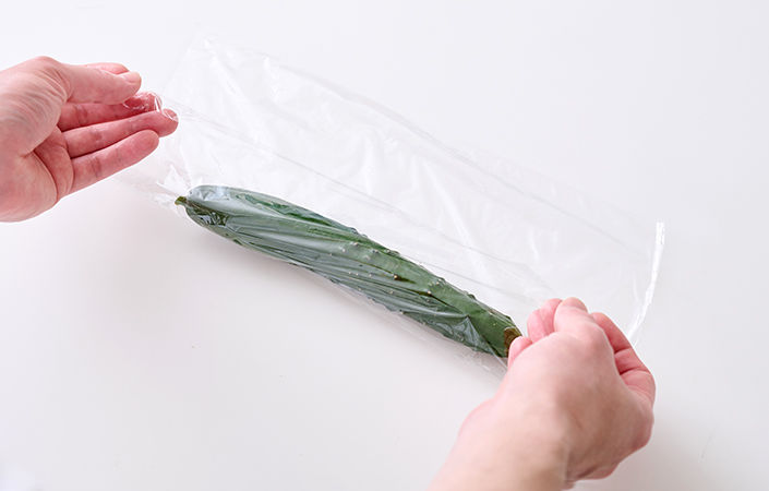 まるごと冷凍&冷凍きゅうりの塩昆布あえ