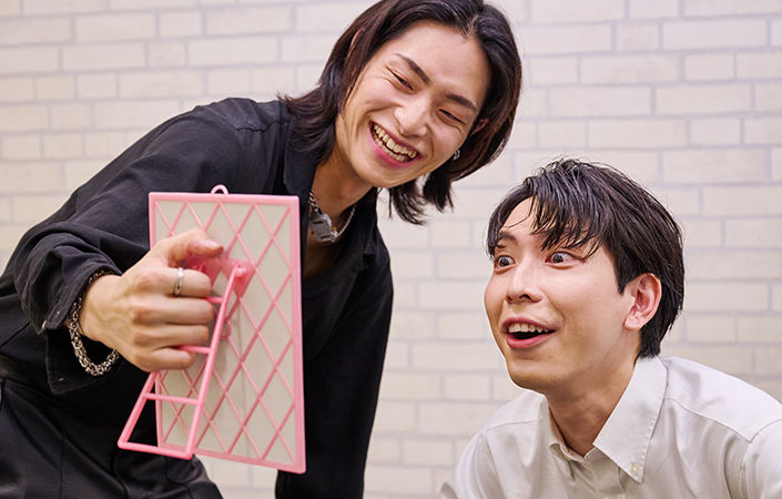 驚く柴田
