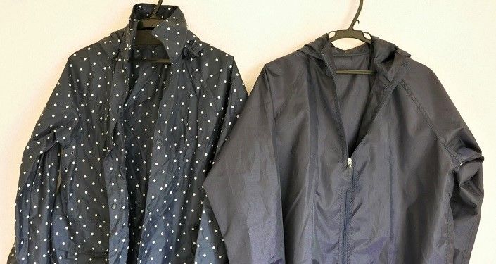1. 雨具