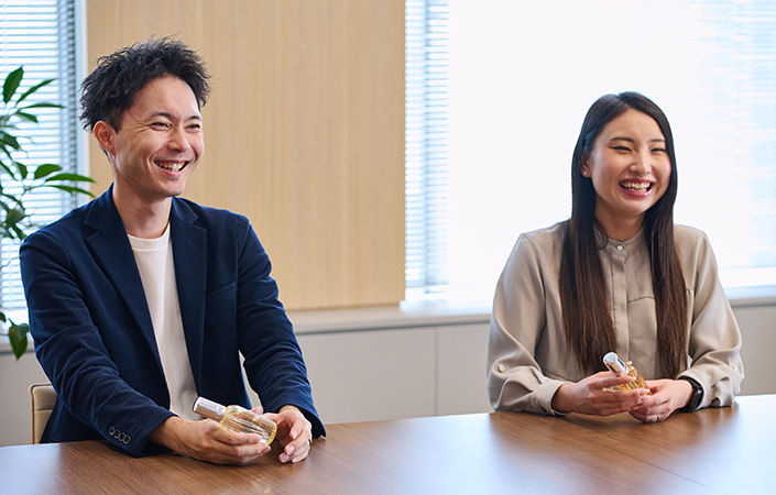 〈リファ〉のイメージと一致するコスメティックなデザインへの刷新を決断しました