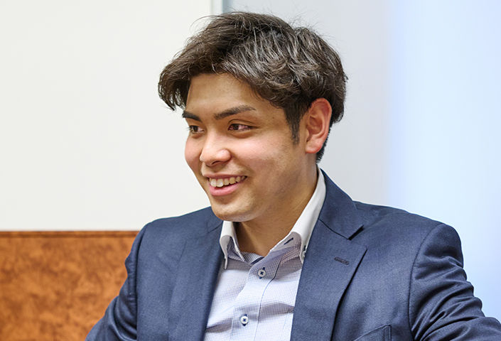 ドウシシャ　山田さん