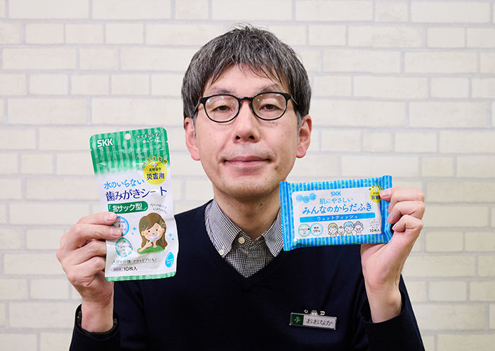 四国紙販売 水のいらない歯みがきシート 指サック型 10枚入 　 肌にやさしい みんなのからだふき10枚入 