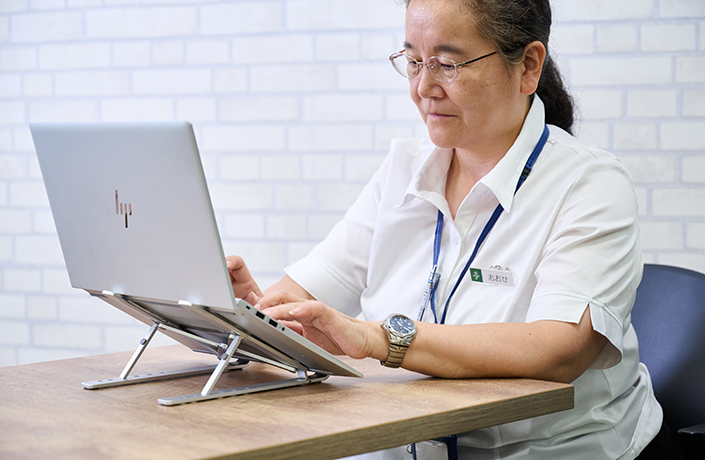 ソニック ユートリム 快適ノートPCスタンド