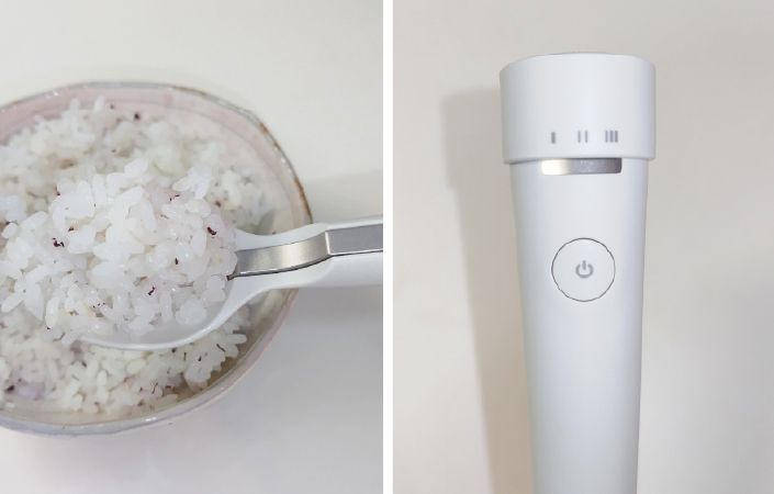 エレキソルトスプーンでゆかりご飯を食べる