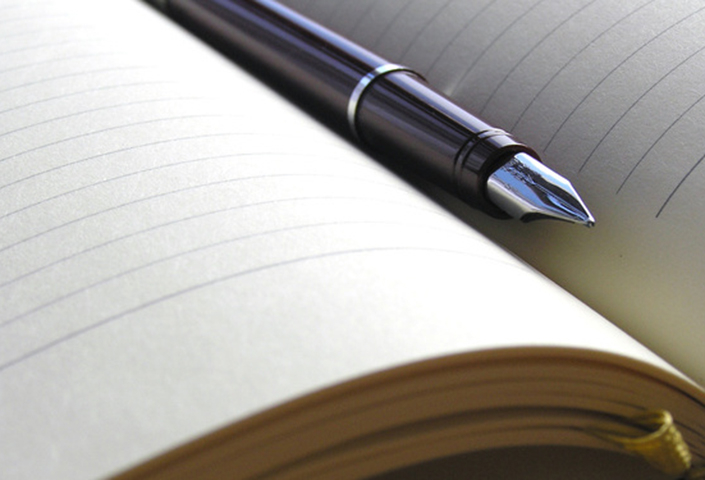 使うペンにもこだわりを