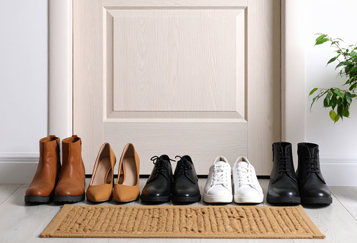 つい後回しにしがちな靴のお手入れグッズ
