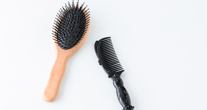 ヘアブラシ