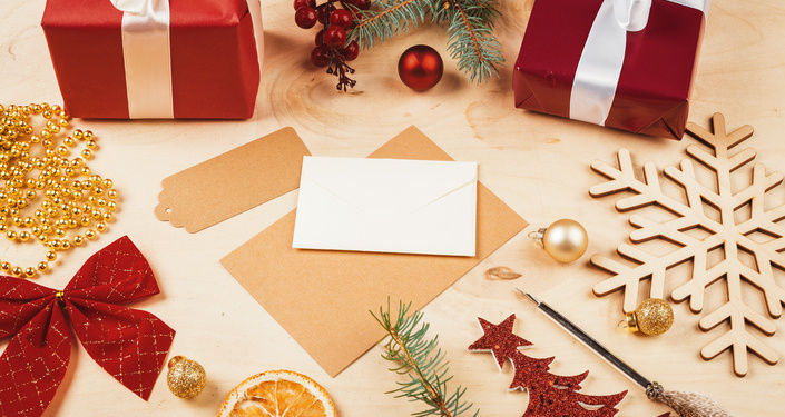 クリスマスカードのメッセージを素敵に彩るアイテム7選！