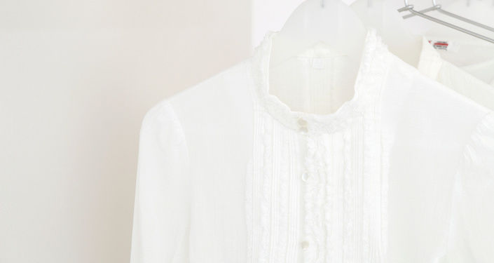  装飾がついている衣服