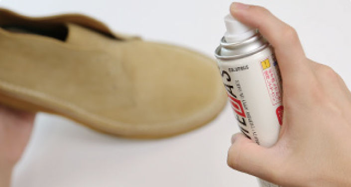 防水スプレーを定期的にかける