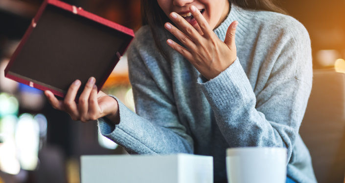 女性への名前入りプレゼントが人気なのはなぜ？