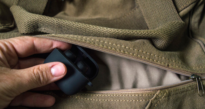 リュックの「ポケットの数とデザイン」は収納力を左右する