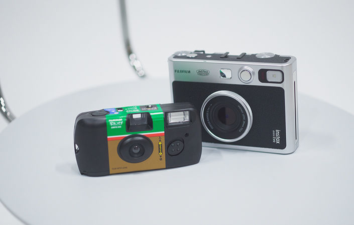 富士フイルム　写ルンです シンプルエース 27枚 ・富士フイルム チェキ instax mini Evo 