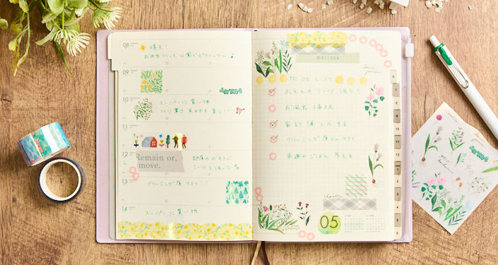 テーマに合ったカラーペンで書き込む