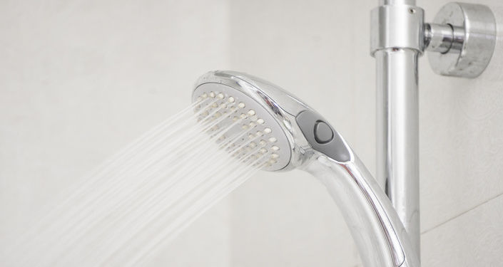 止水ボタンのついたシャワーヘッド