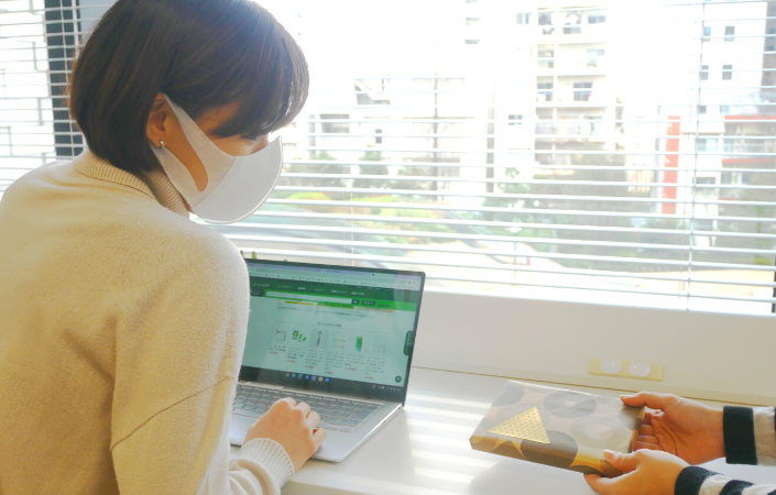 突然カタログギフトをプレゼントされる