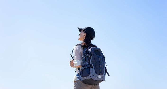 旅行中の快適さにこだわる女性